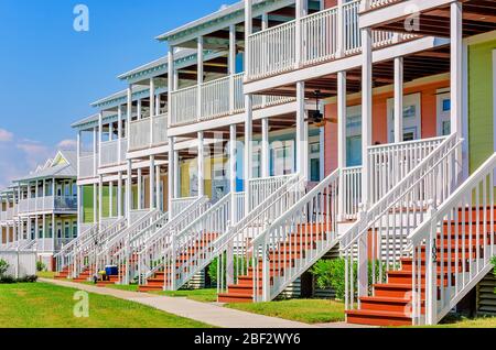 Les appartements East Beach sont illustrés le 28 août 2015 à Pass Christian, Mississippi. Les condominiums d'inspiration Key West sont situés sur Beach Boulevard. Banque D'Images