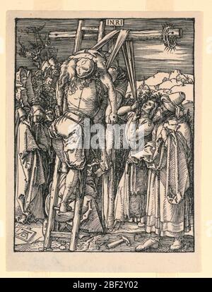 Le cent de la Croix la déposition de la série Little Passion. Une figure sur une échelle soutient la figure de limpe du Christ comme il est doucement pris de la croix. La Vierge et Saint Jean se tiennent à gauche, deux figures à droite. Monogramme de Dürer en premier plan, au centre. Banque D'Images