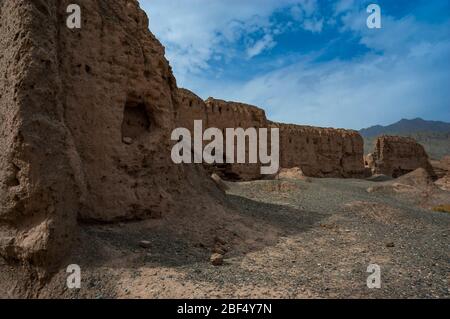 Complexe bouddhiste qui existait à partir de la 3e à la 13e siècle dans le désert près de Kuqa, Province du Xinjiang, Chine Banque D'Images