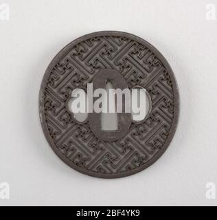 Tsuba. Manji tsunagi: Un modèle de lien conventionnel ou un couches de 'anji' [la swastika en fonction de l'horloge, un symbole du bonheur éternel] Banque D'Images