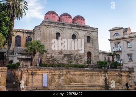 Église de San Cataldo à la Piazza Bellini dans le centre de Palerme, Sicile, Italie Banque D'Images