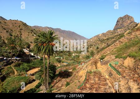 La Gomera - Roque El Cano au-dessus de la ville de Vallehermoso Banque D'Images