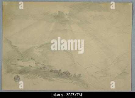 Soleil éclatant à travers les nuages au-dessus d'une vallée de montagne Jamaïque. Vue horizontale du soleil éclatant de derrière les nuages sur les chaînes de montagne, avec un côté boisé de montagne au premier plan gauche et une vallée s'étirant de manière oblique vers l'arrière au premier plan droit. Banque D'Images
