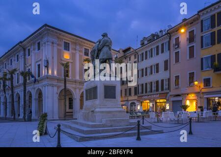 Piazza della Vittoria à Salo, Italie, Lombardie Banque D'Images