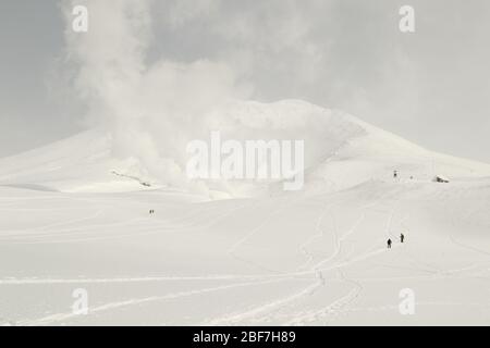 Volcan Asahi sous la neige dans le parc national de daisetsuzan Banque D'Images