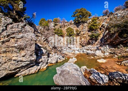 L''entrée de la gorge de Havgas au plateau de Katharo, dans la municipalité d''Agios Nikolaos, à Lassithi, en Crète, en Grèce. Banque D'Images