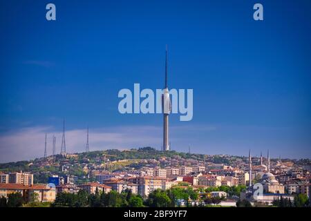 Istanbul Camlica Hill émetteur de télévision. La tour de télévision. Banque D'Images