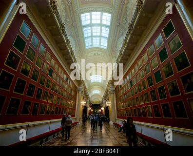 Les généraux russes ont des portraits de peintures dans la Galerie de guerre de 1812, le Musée d'État de l'Hermitage, le Palais d'hiver, Saint-Pétersbourg, Fédération de Russie Banque D'Images