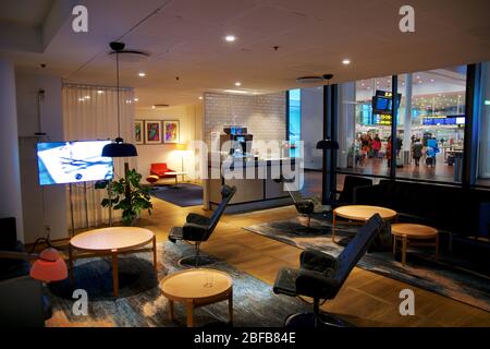 Copenhague, Danemark - Nov 24th, 2018 : salon moderne de l'intérieur de SAS Business Lounge à l'aéroport de Kastrup avec aucun guest ou personnes Banque D'Images