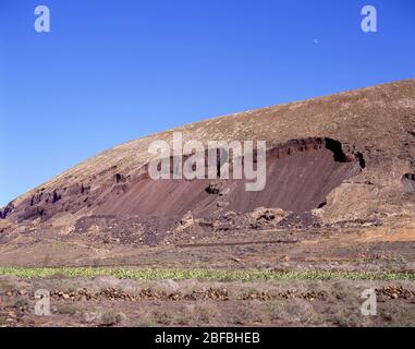 Glissade sur les collines et érosion des sols, Lanzarote, îles Canaries, Espagne Banque D'Images