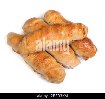 Saucisse dans la pâte, cuisson maison isolée sur fond blanc Banque D'Images