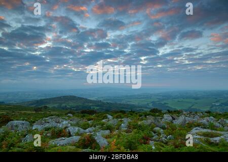 Lever du soleil depuis Sharptor Bodmin Moor Banque D'Images