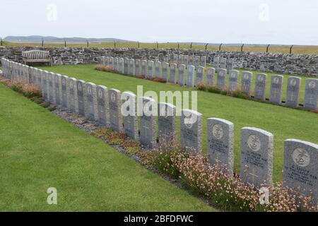 Le cimetière militaire de Kilchoman, un site de la CWGC sur l'île d'Islay, contient les restes des victimes du naufrage du HMS Otranto en 1918. Banque D'Images