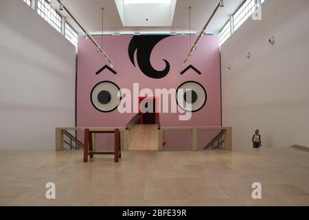 MILAN, ITALIE - 15 JUIN 2017 : Musée du design de la triennale à Milan avec une installation pour l'enfance Banque D'Images