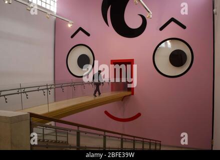 MILAN, ITALIE - 15 JUIN 2017 : entrée au musée du design de la triennale à Milan Banque D'Images