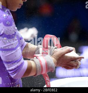 Préparation de barres parallèles lors des Championnats du monde de gymnastique artistique, gymnastique à stuttgart (ger), Italie, 4 octobre 2019 Banque D'Images