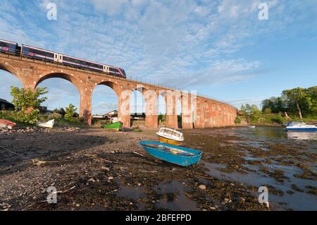 Chemin de fer Viaduc, bassin de Montrose, Angus Banque D'Images