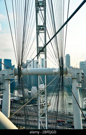 Autour de Singapour - Singapore Flyer - la plus grande roue d'observation des Géants d'Asie Banque D'Images