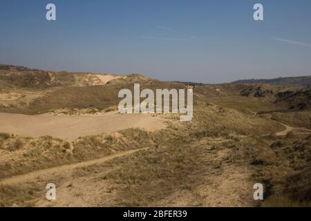 Dunes de sable couvertes et ouvertes à la réserve naturelle nationale Merthyr Mawr Banque D'Images