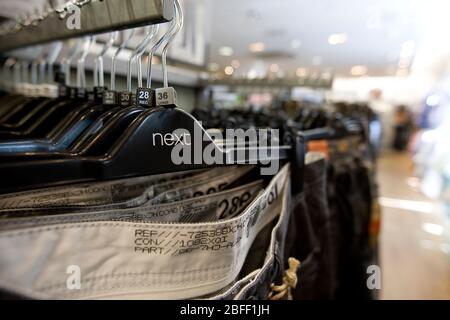 Photographie d'un regard intérieur magasin de vêtements Banque D'Images