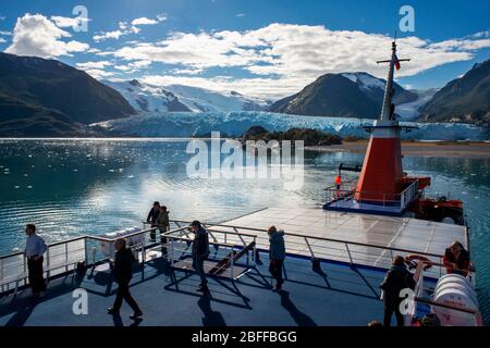 Croisière Skorpios III au glacier Amalia sur le bord du canal Sarmiento - glacier de Skua - Parc national Bernardo O'Higgins à Patagonia Chile fjords Banque D'Images