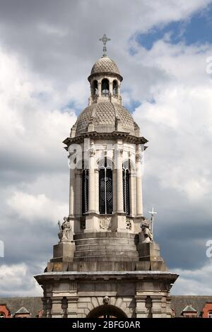 Bell Tower au Trinity College de Dublin Banque D'Images