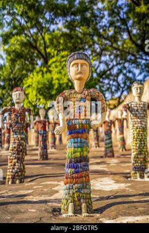 Le jardin de roches de Chandigarh est un jardin de sculptures à Chandigarh, en Inde. Il est également connu sous le nom de jardin de roches de Nek Chand après son fondateur Nek Chand sain Banque D'Images