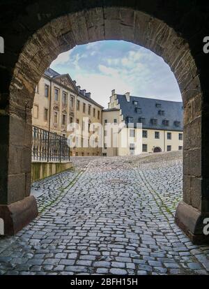 Ancien château de résidence à Altenburg, vue en tunnel, Allemagne Banque D'Images