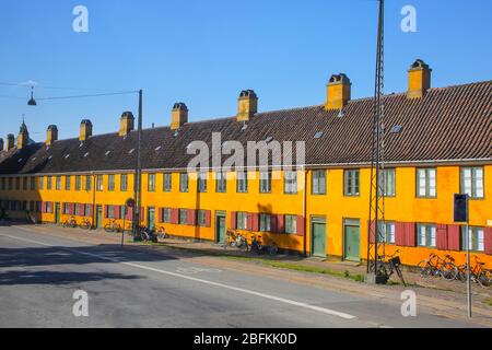 Nyboder est une maison en rangée historique de l'ancien quartier de la caserne de la Marine à Copenhague, Danemark. Banque D'Images