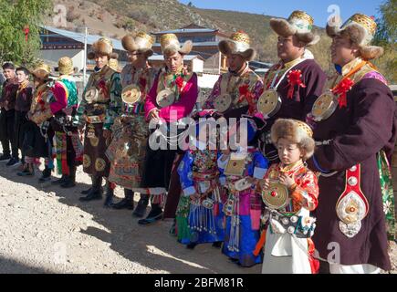 Fête du mariage bouddhiste. Shangri la Chine 2019 Banque D'Images