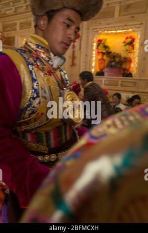 Fête du mariage bouddhiste. Shangri la Chine 2019 Banque D'Images