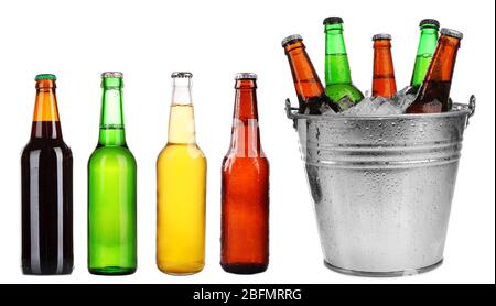 Différents types de bière en bouteilles, isolées sur blanc Banque D'Images