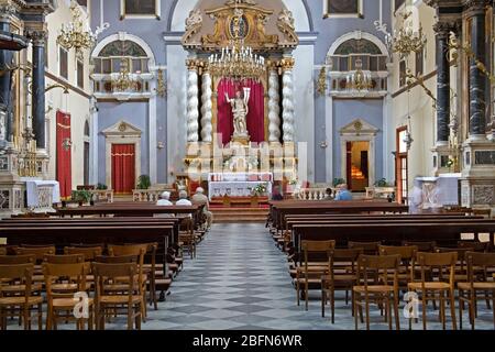 Intérieur de l'église franciscaine, ville de Dubrovnik, Croatie Banque D'Images