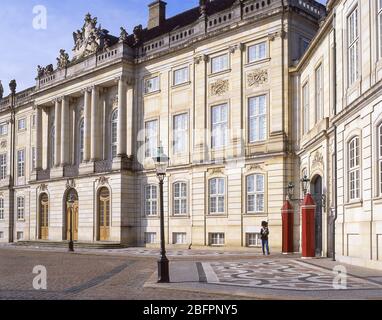 La Garde royale, place du Palais Amalienborg, Frederiksstaden, Copenhague (Kobenhavn), Royaume du Danemark Banque D'Images