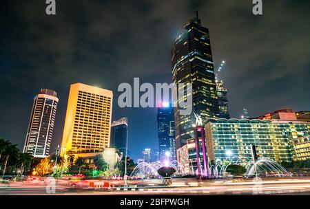 Vue de nuit de Jakarta, la capitale de l'Indonésie Banque D'Images