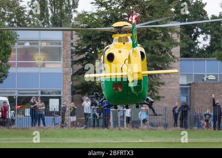 Hampshire et Isle of Wight Air Ambulance - Airbus H135 G-HIAW à Basingstoke, Royaume-Uni Banque D'Images