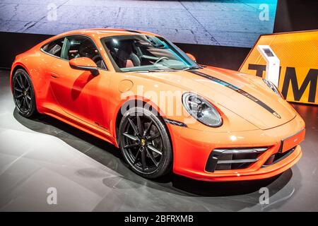 Bruxelles, Belgique, Jan 2020 Porsche 911 Carrera, huitième génération au salon de l'automobile de Bruxelles, série 992 voiture supersport construite par Porsche Banque D'Images