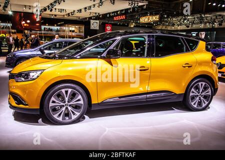 Bruxelles, Belgique, Jan 2020 Renault Scenic IV, Brussels Motor Show, quatrième génération, véhicule polyvalent compact (MPV) produit par Renault Banque D'Images