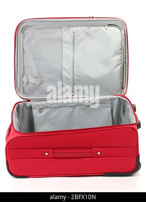 Ouvert vide valise rouge isolée sur blanc Banque D'Images