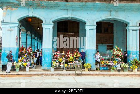 la havane, la ville, les anciennes voitures anciennes à la havane, cuba la havane, les routes de la havane, les monuments de la havane, les gens de la rue de la havane, les rues cubaines, les cubains, les voyages Banque D'Images