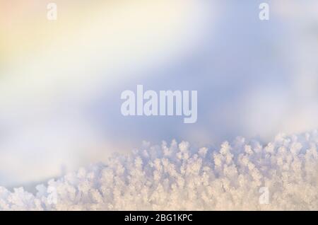 Fond de texture de neige. Texture neige fraîche. Neige étincelante avec bokeh Banque D'Images