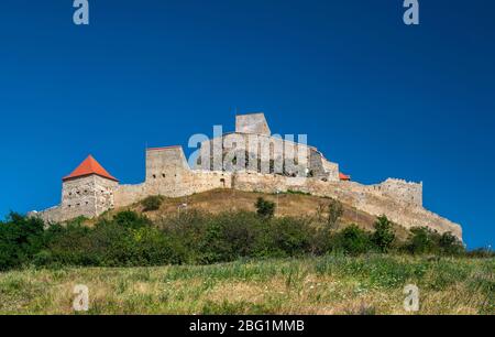 Cetatea Rupea, château refuge, XIIe siècle, sur une colline au-dessus de la ville de Rupea, comté de Brasov, Transylvanie, Roumanie Banque D'Images