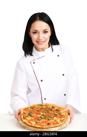 Belle fille chef cuisinière avec pizza isolée sur blanc Banque D'Images