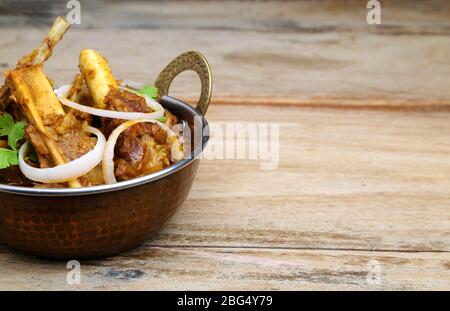 Plat à viande de style indien ou curry de mouton Banque D'Images