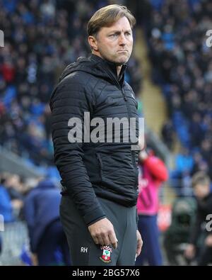 CARDIFF, PAYS DE GALLES Ralph Hasenhuttl, directeur de Southampton lors du match de la Premier League entre Cardiff City et Southampton au Cardiff City Stadium, Cardiff, le samedi 8 décembre 2018. (Crédit: Mark Fletcher | mi News) Banque D'Images