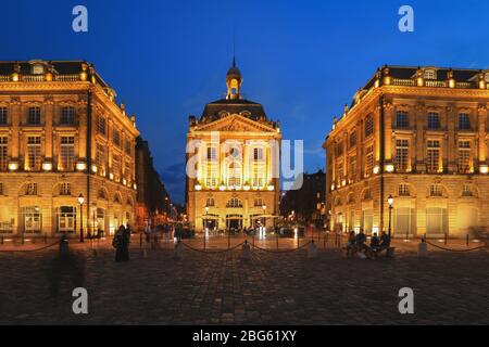 Accent sélectif sur la construction, place de la Bourse à Bordeaux, France. Patrimoine mondial de l'UNESCO Banque D'Images