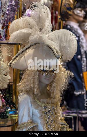 Mannequin en costume de carnaval, Venise, Vénétie, Italie Banque D'Images