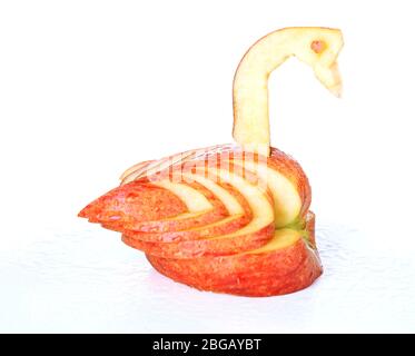 Sculpture de fruit de la forme de cygne isolée sur blanc Banque D'Images