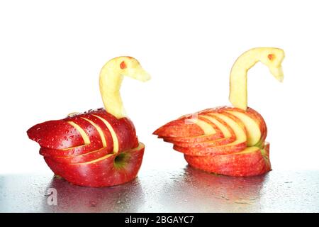 Sculpture de fruit de la forme de cygne isolée sur blanc Banque D'Images