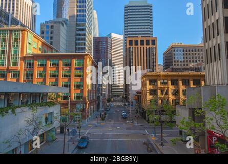 Le centre-ville de San Francisco est pratiquement vide pendant le verrouillage de la ville pour COVID-19, mars 2020, Californie, États-Unis Banque D'Images